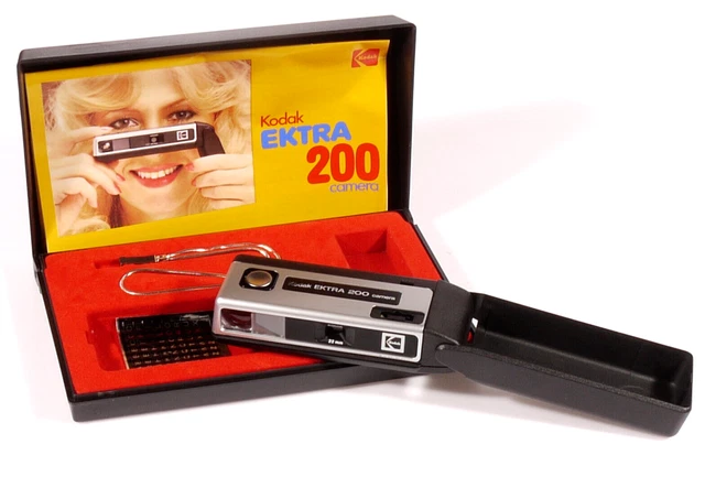 PRL) KODAK EKTRA 200 Fotocamera Pocket Body Film Camera 110 Nos