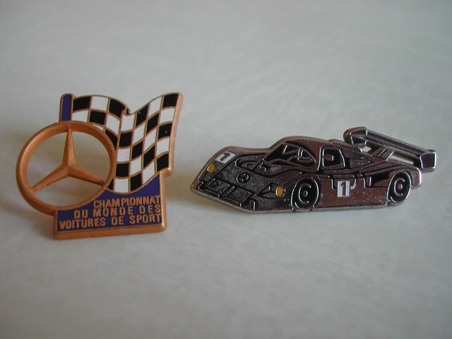 Lot 2 pin's DAIMLER / MERCEDES le Mans et drapeau Sport par ARTHUS BERTRAND