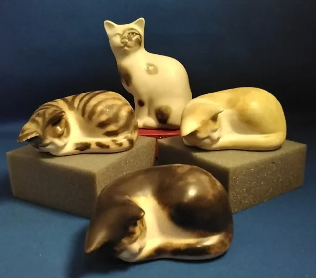 4 X MOORSIDE Design Pottery. Trio Cat Figures Sitting & Sleeping