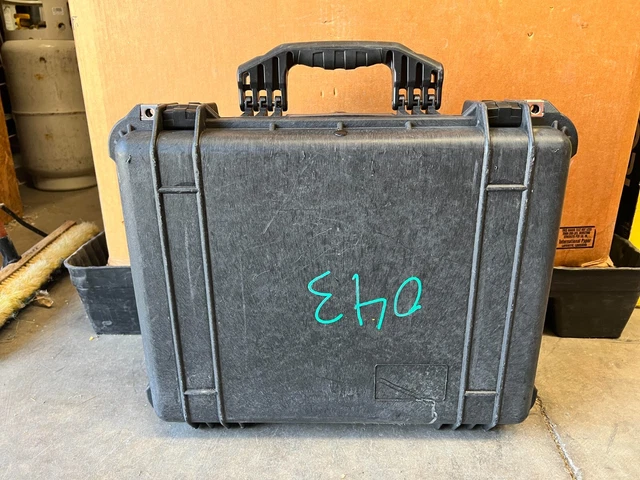 Pelican 1550 Protector Transport Case |  20.7 × 17.2 × 8.4" | Storm iM2600 Equiv
