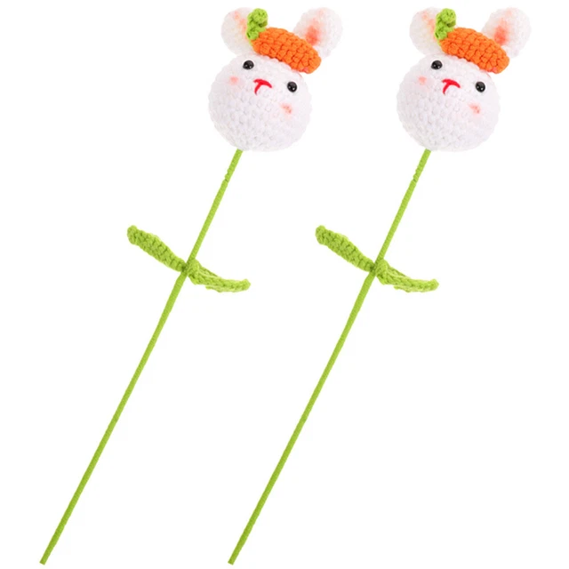 2 piezas Muñeca Conejo Artificial Tejida a Mano Falsa Crochet Flor con Tallo