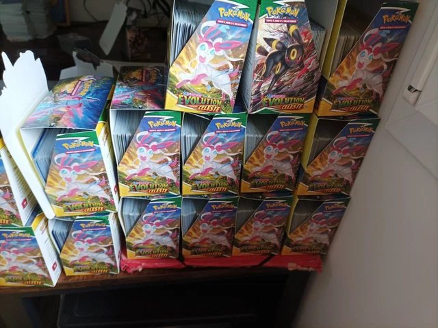 lot d'environ 4500 carte Pokémon évolution céleste avec v, vmax