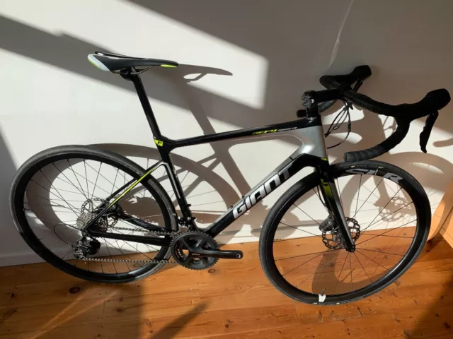 2017 Giant Defy Advanced Pro 2 Carbon Road Bike Medium 54cm