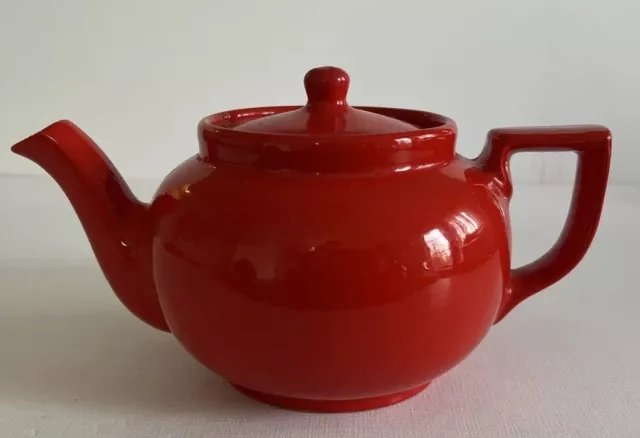 Red Halls Superior Quality Kitchenware Teapot w/Lid - D Handle - Art Deco MCM