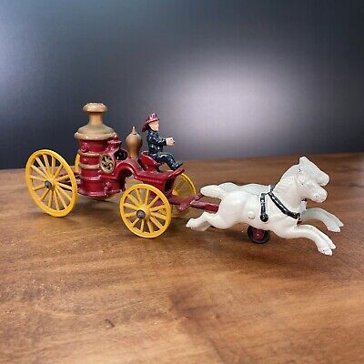 Vtg Cast Iron Horse Drawn Fire Engine Pump Wagon Original Antique Toy Approx 13"