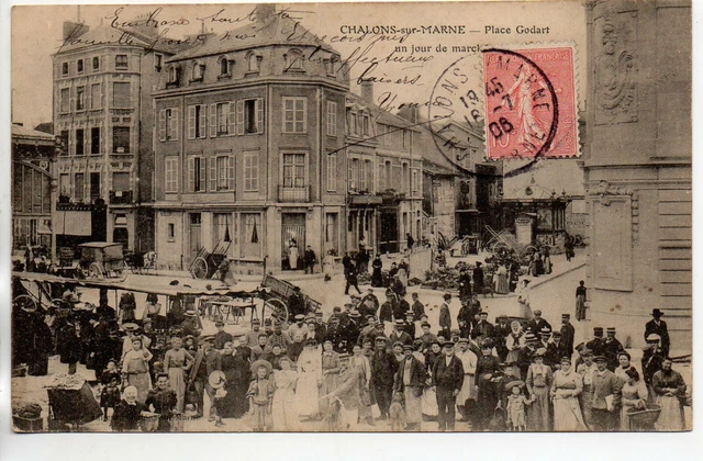 CHALONS SUR MARNE - Marne - CPA 51 - Marchés - Place Godart - jour de Marché 12