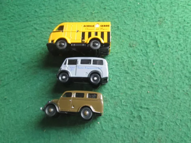 3 X Oxford Diecast & Classix Vans (1:76 Scale) Lot A83