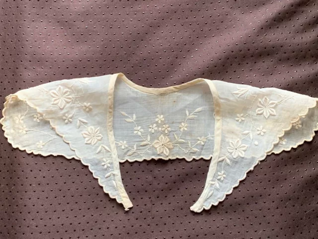 Antique Edwardian Hand Embroidered Ladies collar - Silk Muslin fabric 88cm