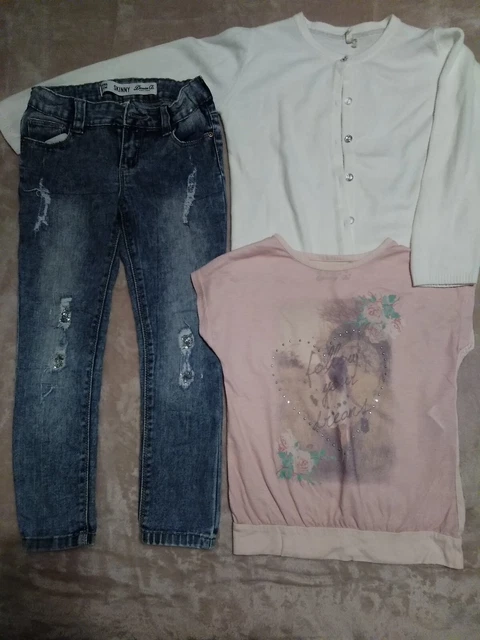 (410) Girls Bundle Jeans/2x Tops  Aged 6-7 Years used