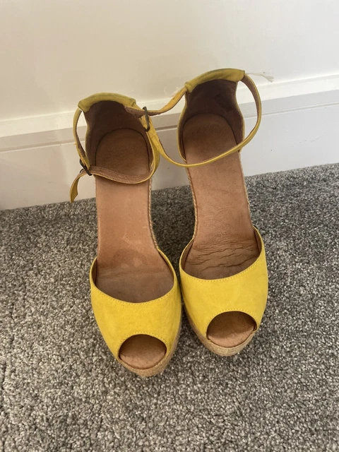 Topshop on sale yellow heels