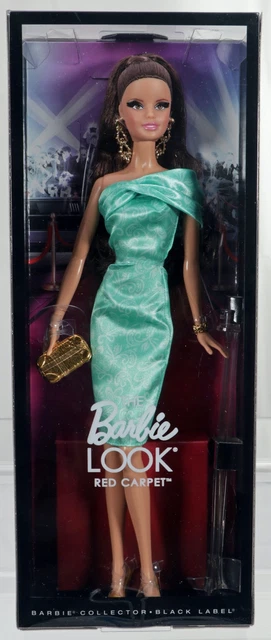 The Barbie Look Red Carpet Barbie Doll Green Dress #BCP88 New NRFB 2013 Mattel