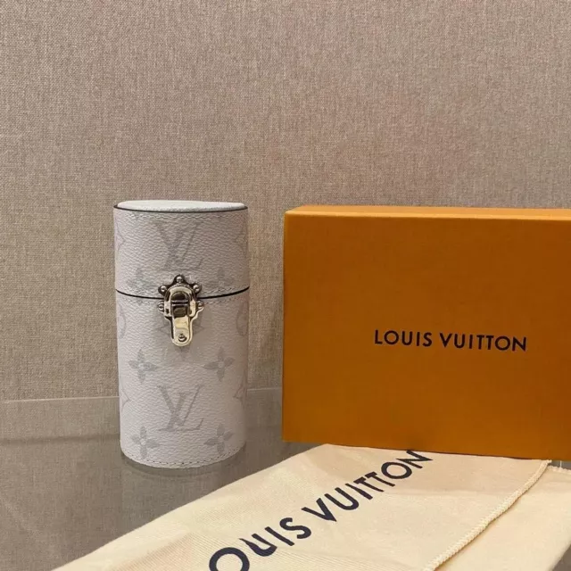 Travel case for Louis Vuitton perfume Leather Cloth ref.173297 - Joli Closet
