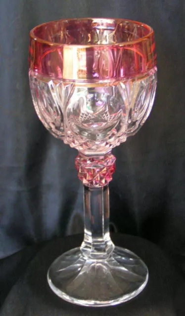 Verre A Vin Sur Pied A Pointe De Diamant En Cristal  - Couleur Rouge