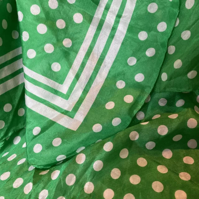 Sciarpa vintage a pois pura seta per triangolo