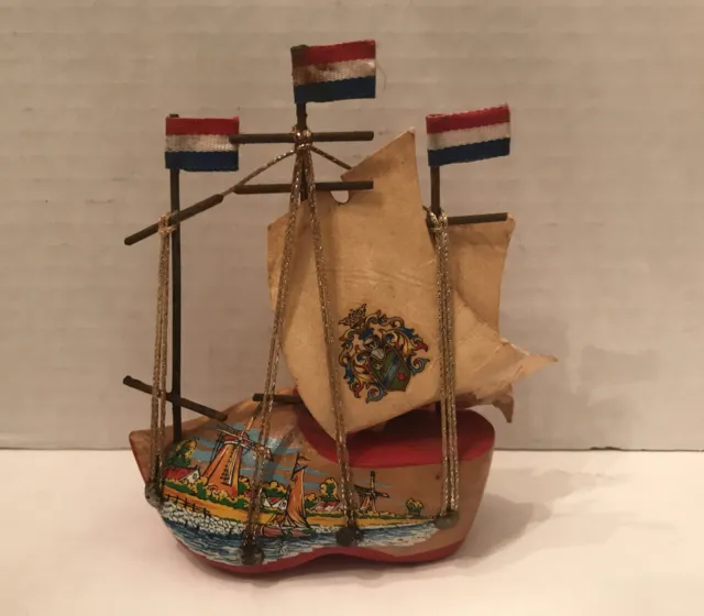 Vintage Holland Dutch Wooden Shoe Ship SOUVENIR CLOG SAIL BOAT Hand Painted