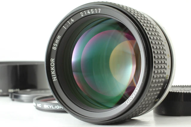 [Near MINT w/ Hood] Nikon Ai-s AIS Nikkor 85mm f1.4 MF Portrait Lens from Japan