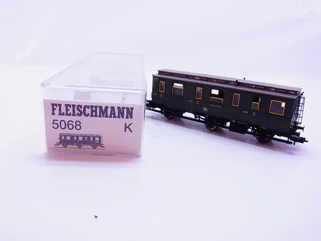 Fleischmann Spur H0 5068 K  Abteilwagen 050 015 der DB 2. Klasse grün OVP #12188