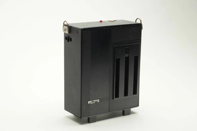 Metz Mecablitz 60 CT-1/2 Flash Unit Battery Pack (No Battery) *UNTESTED*