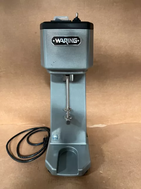 Waring Commercial Heavy-Duty Drink Mixer 16 oz. 3-Speed Silver