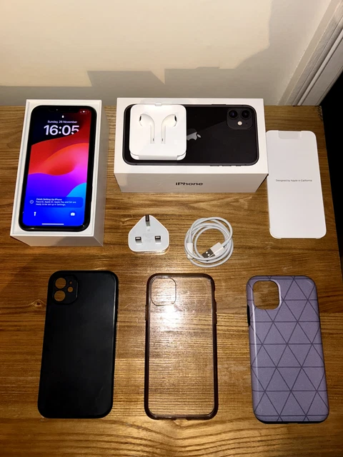 Apple iPhone 11 - 64GB - Black (Unlocked) A2221 - USED