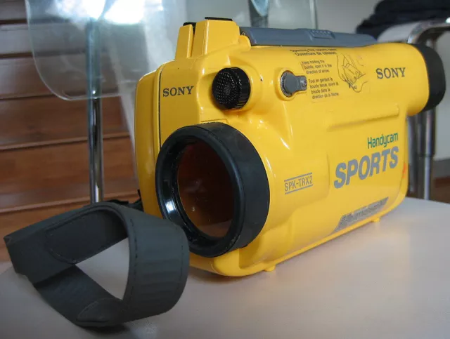 SONY SPK-TRX2 Video 8 Handycam Camcorder Marine Underwater Sports Case E72675