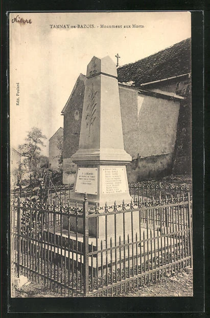 CPA Tamnay-en-Bazois, Monument aux Morts