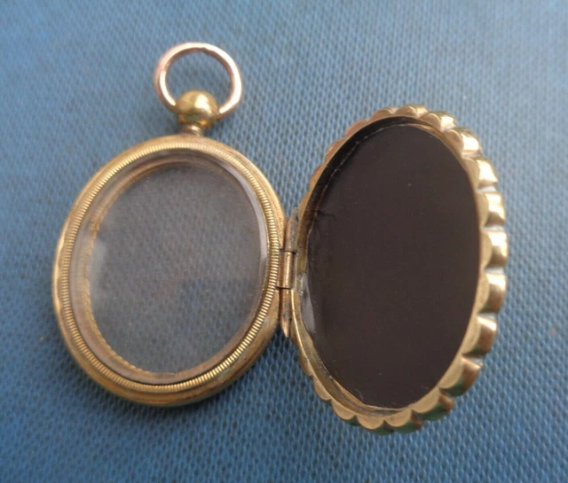 Viktorianisch 15ct Gold Photographie Bild Medaillon Anhänger Trauer Sweetheart Viktorianisch 15ct Gold Photographie Bild Medaillon Anhänger Trauer Sweetheart