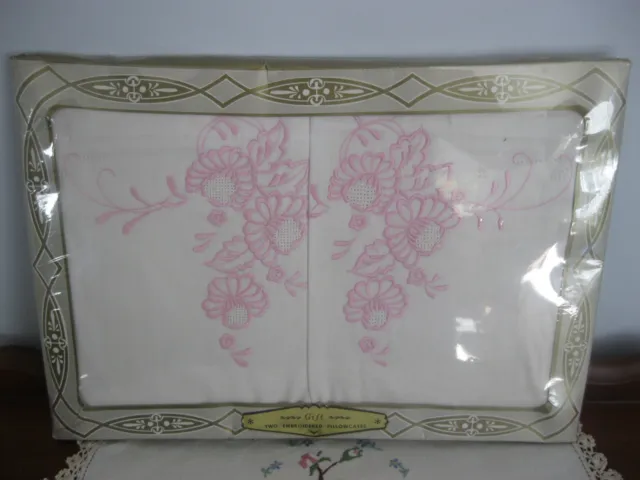 Vintage Embroidered Pillowcases x 2,Beautifully Boxed & Sealed.Original,Genuine.