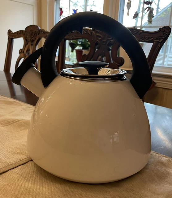 OXO Click Click Softworks Uplift Pick-Me Up White  Enamel Tea Kettle 1.8Qt RARE