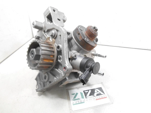 BOMBA DE INYECCIÓN Peugeot 208 1.4 HDI 50kw 8H01 2015 9688499680 ...