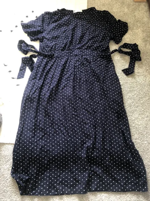 Ella Simone Dress Women's Size M Midi Casual Rayon. Navy Polka Dot. V Neck. FF