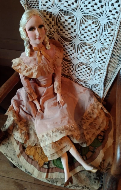 Corps De Poupée De Salon Français Années 1920/30 – Toile Et Plâtre (objet Ancien)