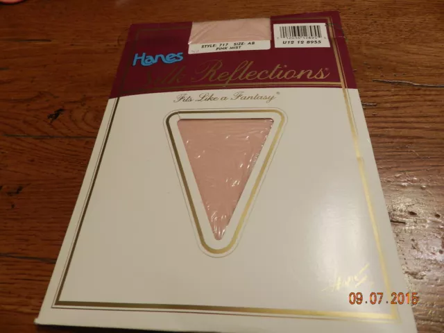 VTG Hanes silk reflections Silky control top Pink Mist sandalfoot ab pantyhose