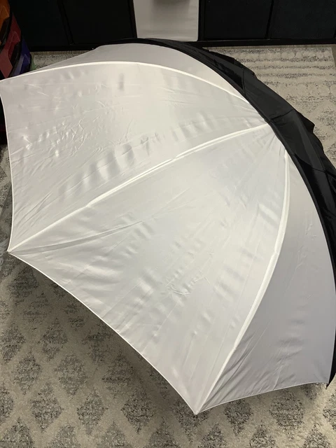 Paraguas óptico satinado blanco satinado estilo Westcott #2021-60"" con cubierta extraíble negra