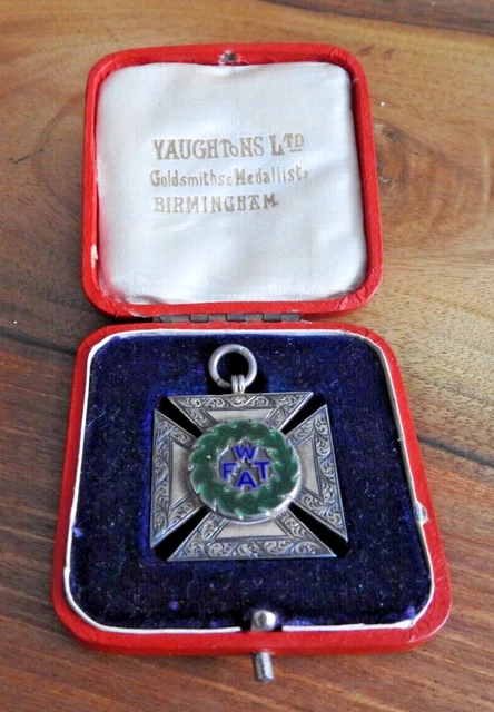 Vaughtons Ltd The Wire Fox Terrier Association Clare Cup Silver Medal 1916