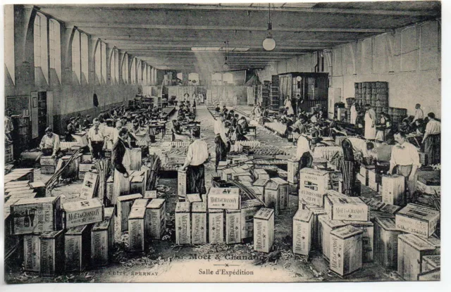 CHAMPAGNE - Moët & Chandon - EPERNAY - CPA 51 - la salle d' expéditions