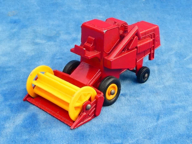 Top ! Matchbox Lesney Moko  - Class Combine Harvester N° 65