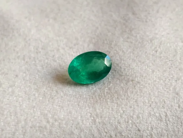 Faceted Oval Emerald Natural Green Emerald Loose Gemstone 9.00 x 7.00 mm