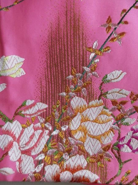 Japanese Kimono Uchikake Luxurious Wedding Embroidery Pure Silk Flower Pink K285 3