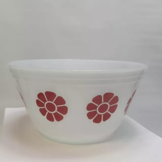 Vintage Federal Glass Red Daisy Large Milk Glass Mixing Bowl 8" Excellent