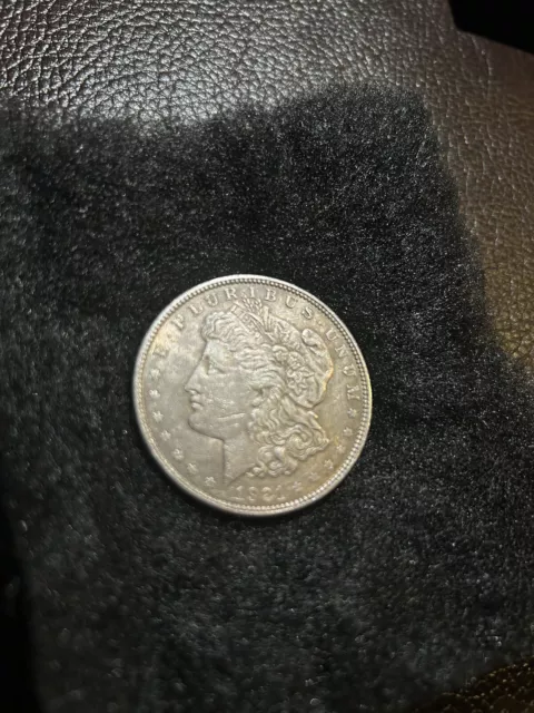 e pluribus unum 1921 one dollar coin