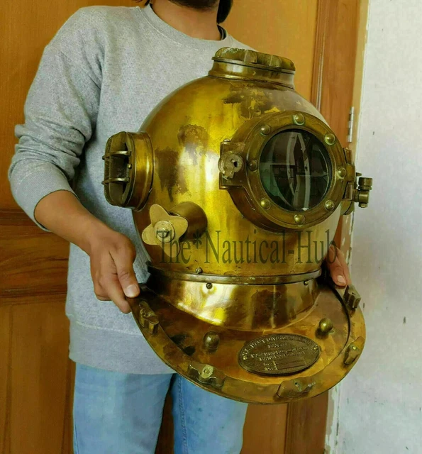 Réplique du Casque de plongée en cuivre et en Laiton V-Mark avec Marine et Base en Bois