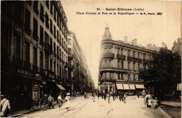 CPA Saint Etienne- Place Dorian et rue de la Republique FRANCE (907445)