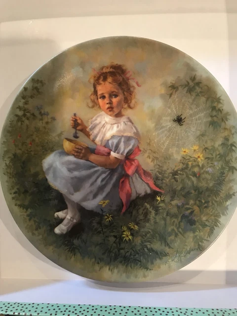 Reco collector plate, Little miss muffet by John McClelland, Mother Goose series
