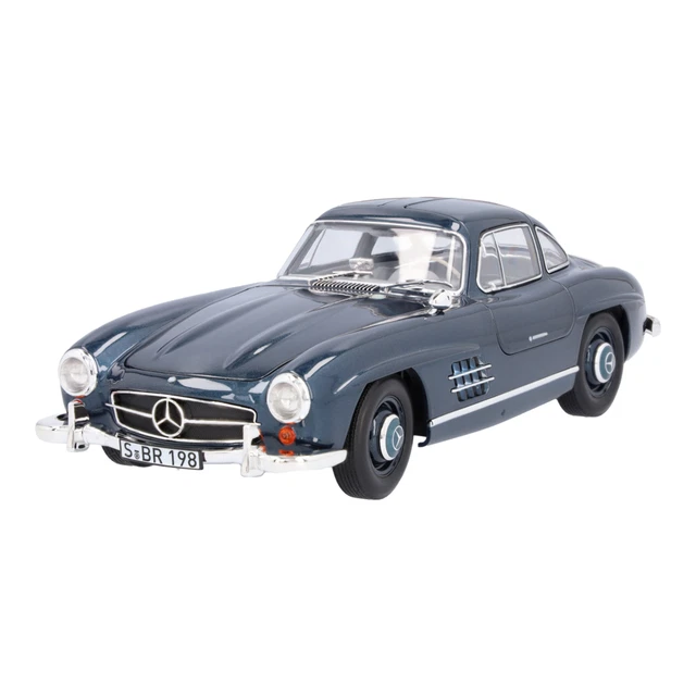 Le coupé Mercedes Benz 300 SL bleu en miniature par Solido au 1/43e