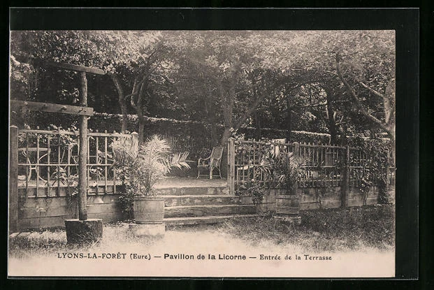 CPA Lyons-la-Foret, Pavillon de la Licorne, Entree de la Terrasse