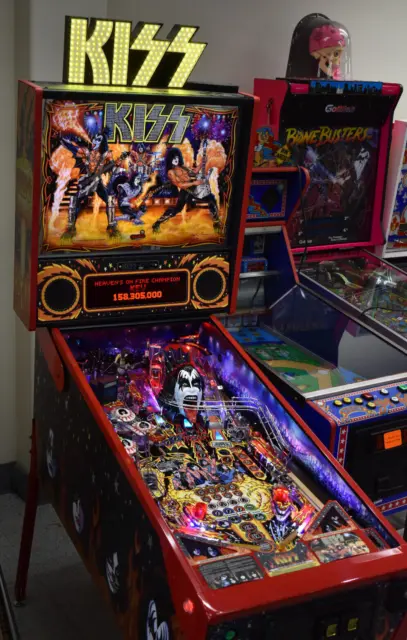 KISS LE Limited Edition Pinball Machine Complete with Topper Only 600 Made L@@K