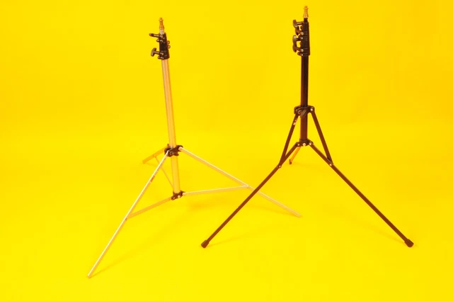 Soportes de iluminación de estudio plegables compactos Manfrotto 001 e Ianiro 300