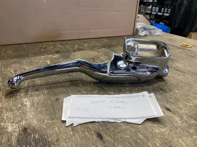 Chrome Front Brake Master Cylinder Chrome Harley FLHX FLTR Ultra Bagger FL 2014^