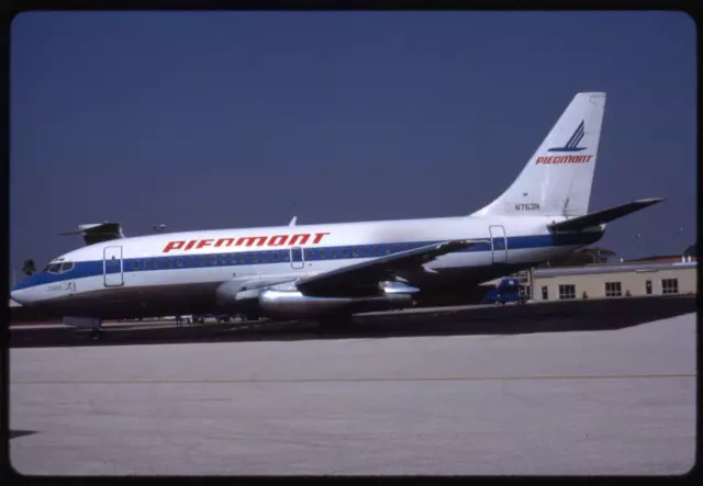 35 mm AIRCRAFT SLIDE N763N PIEDMONT Boeing 737 DATED 1988 #6507